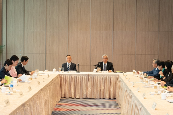 《澳門特別行政區經濟和社會發展第三個五年規劃（2026-2030年）》公開諮詢舉行全國人大代表專場